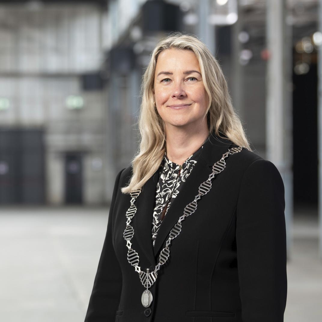 Portretfoto: burgemeester Laura Werger